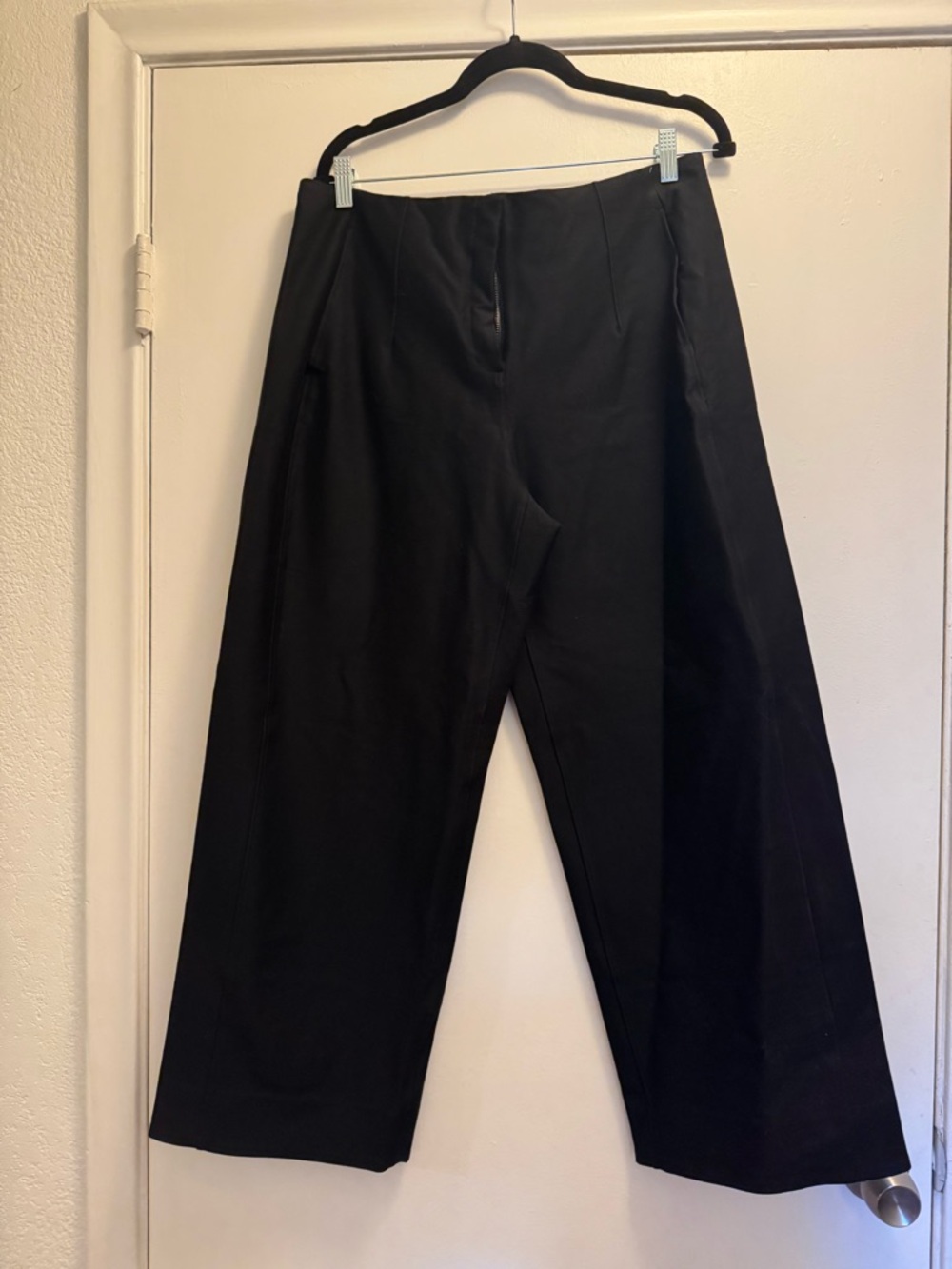 Lululemon Utilitech Relaxed Mid Rise Trouser